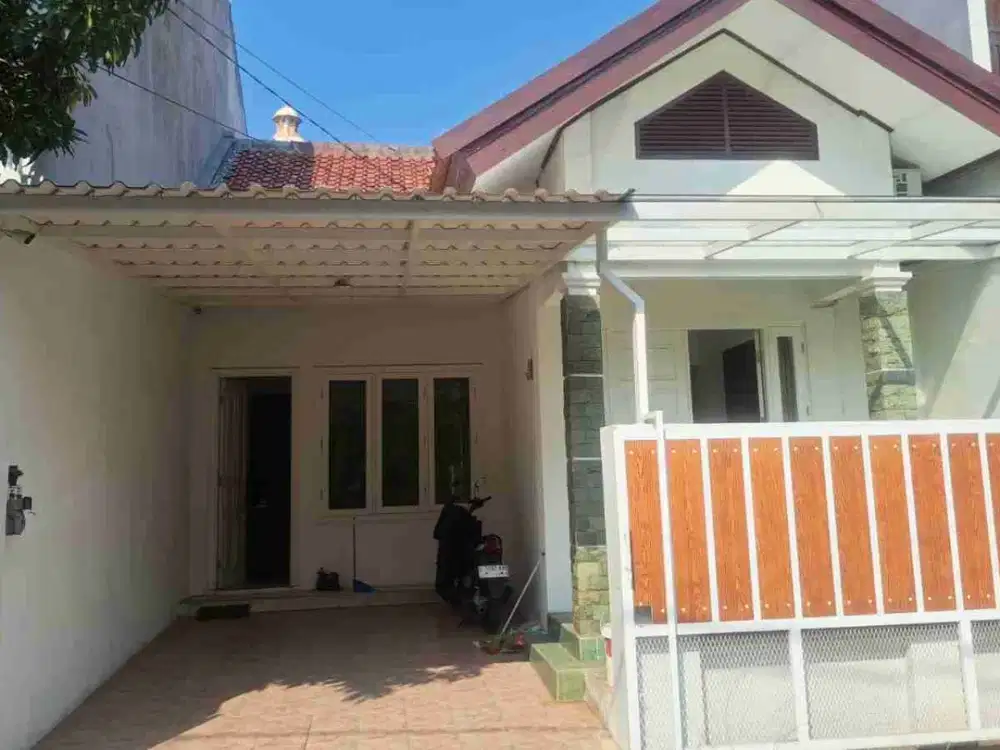 Dijual Rumah Siap Huni Lokasi Strategis, Cocok untuk Keluarga Muda!