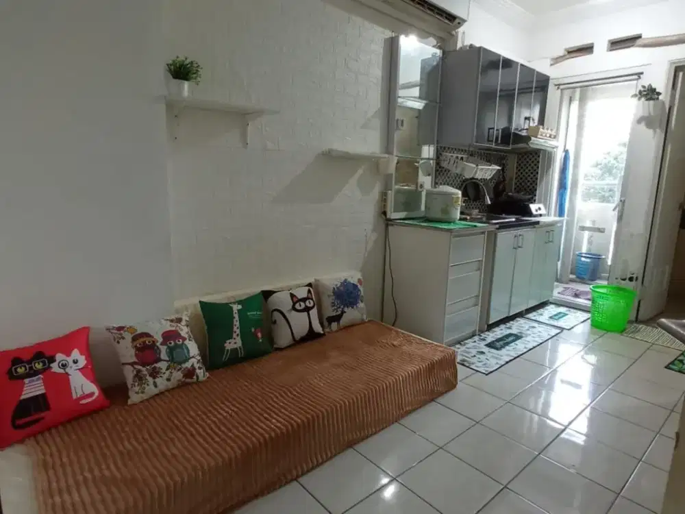 2 kamar Full Furnish Di Apartment Green Pramuka City