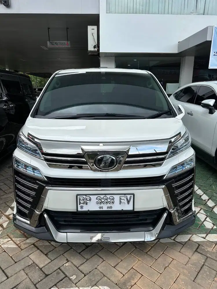 Toyota Vellfire 2.5 Z AT 2018