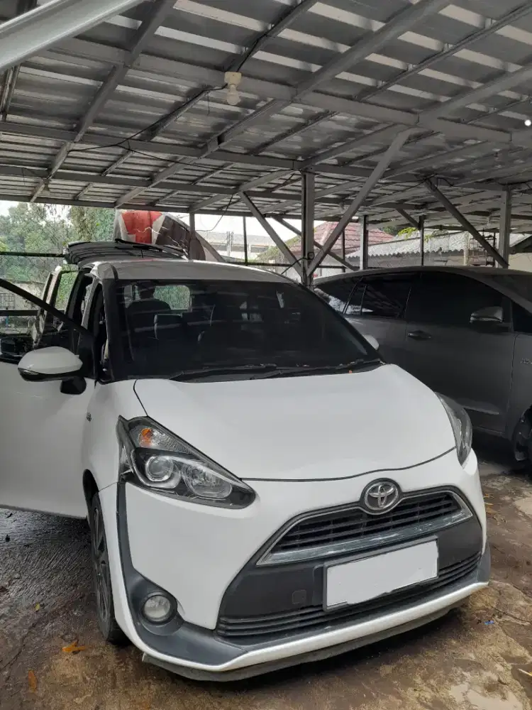 Rental Mobil Matic / Manual — Lepas Kunci / Pakai Driver