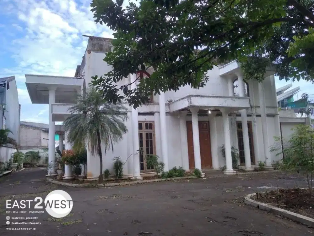Jual Rumah Villa Pinang Ranti Jakarta Timur Luas Lokasi Sangat Strategi Biasa Buat Pemotretan & Resepsi
