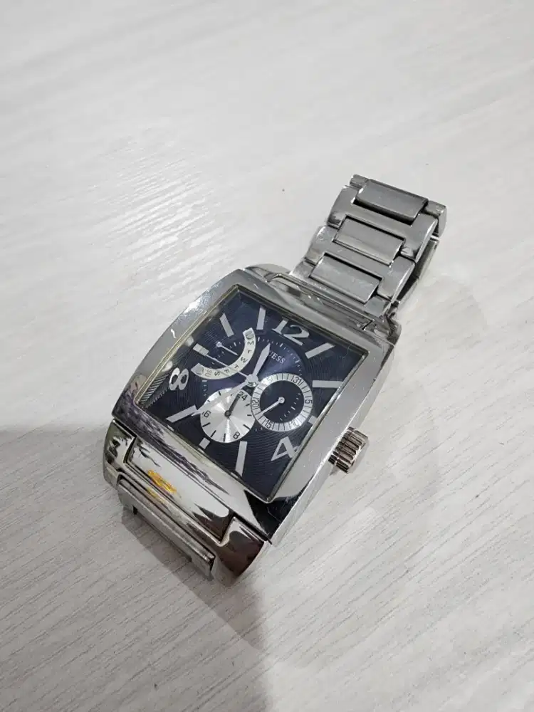 Jam Tangan Pria Guess Ori