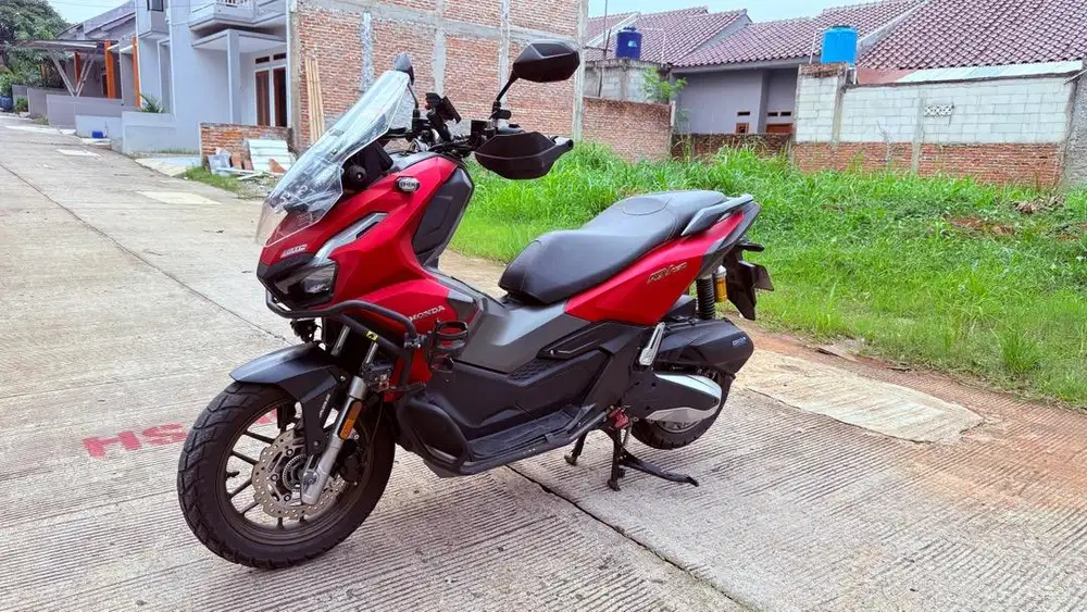 Honda ADV 160 Merah ABS