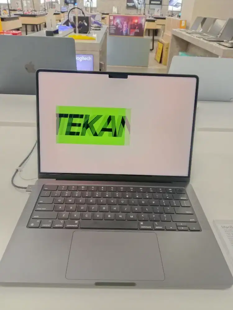 MaceBook Pro 14 inci M4 16/512GB