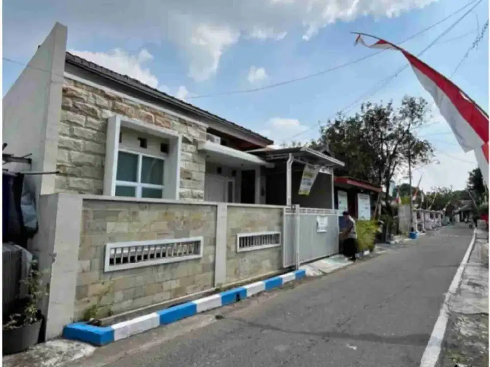 Dijual Cepat Rumah Super Strategis Manahan,Solo Luas 80m2