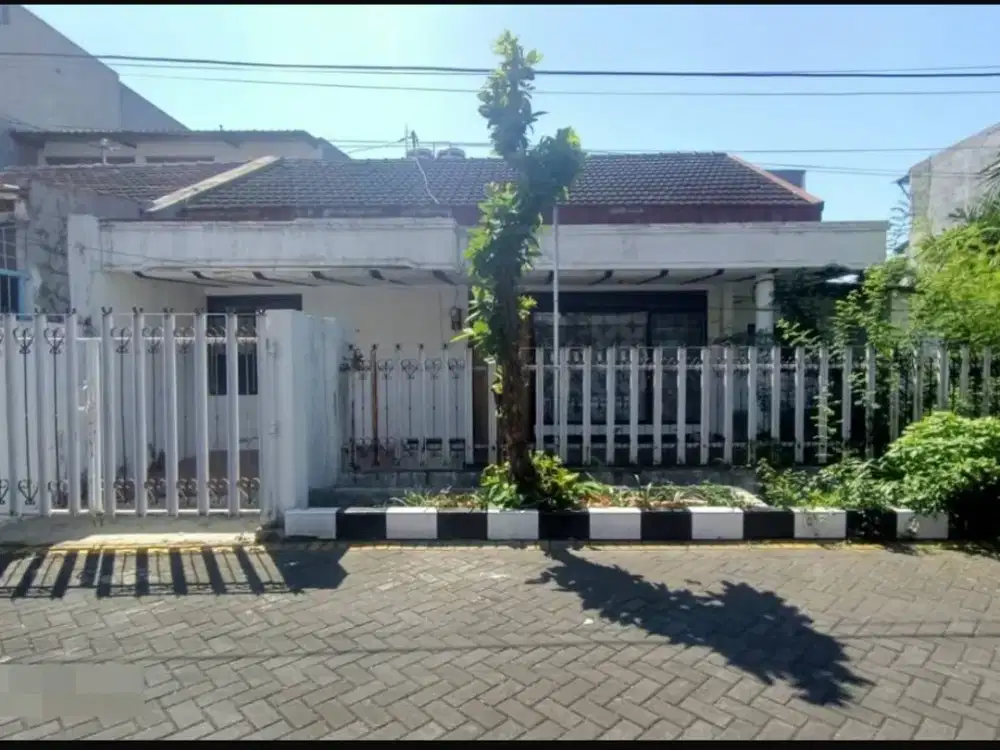 Rumah Hook Mulyosari Tengah, Surabaya