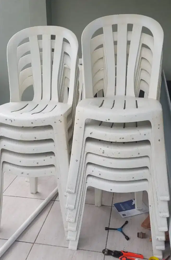 Kursi plastik Lion Star LionStar bekas warnet