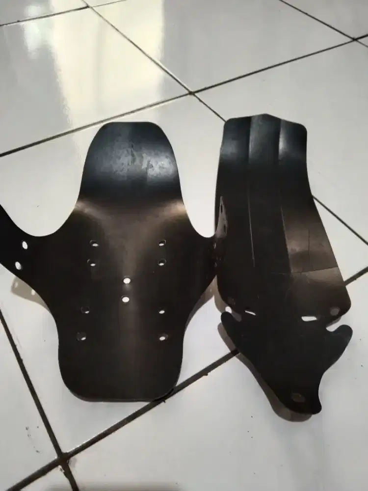 Spakbor sepeda depan belakang