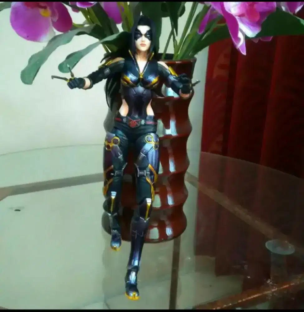 Play Arts Kai - X-23 WOMEN (ORIGINAL SQUARE ENIX)