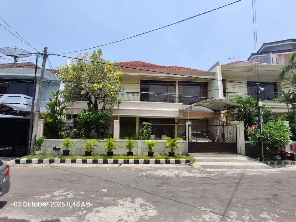 Rumah di Dharmahusada Permai Belakang GM Surabaya