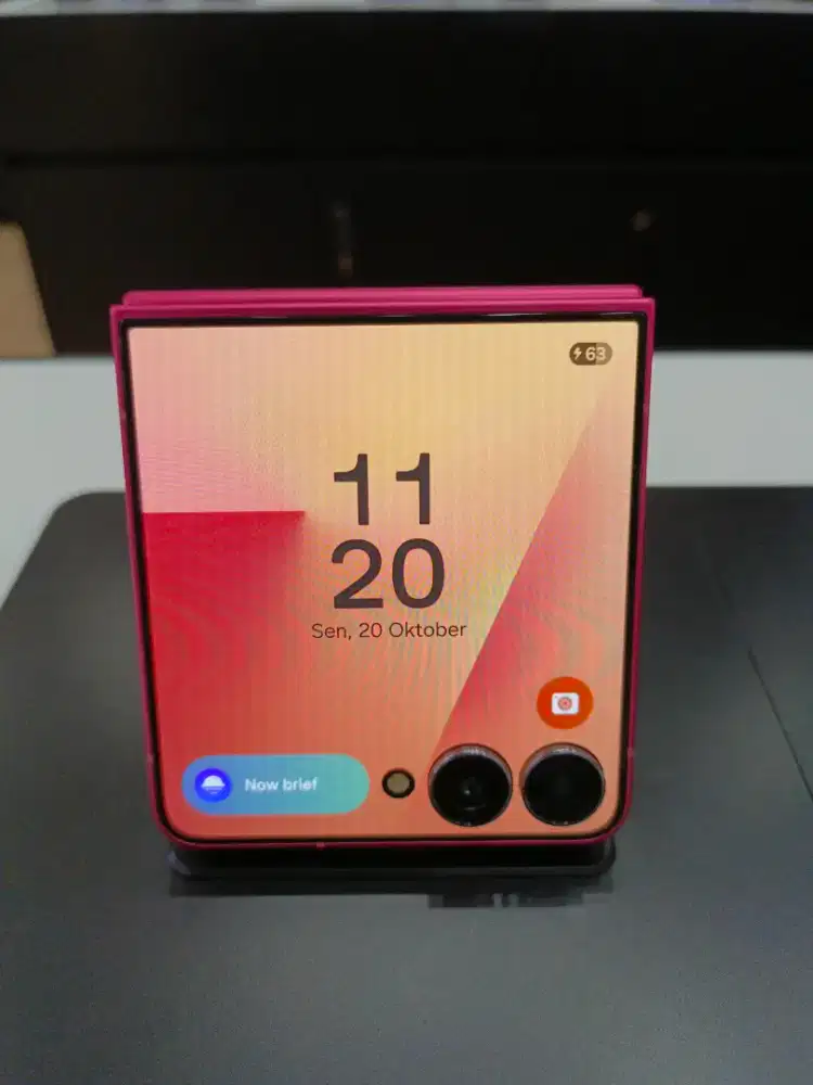 Samsung Galaxy Z Flip 7 12/256GB Cicilan Bunga 0% Tanpa Kartu Kredit