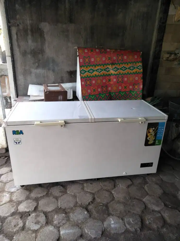 Freezer box RSA 600L bekas like new orisinil murah