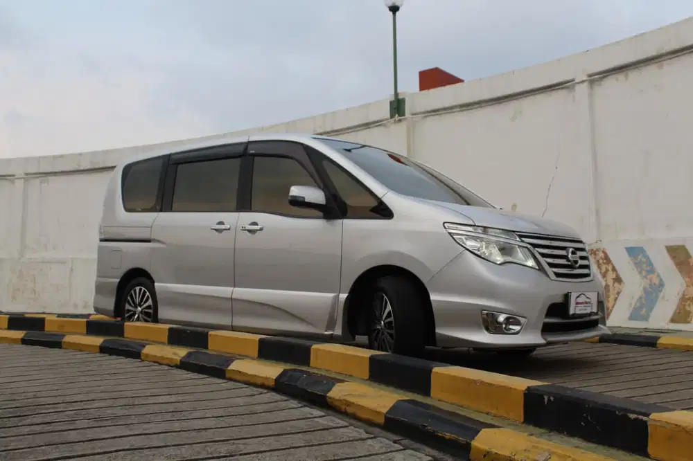 [Facelift] Nissan Serena HWS 2015 Facelift C26 cvt
