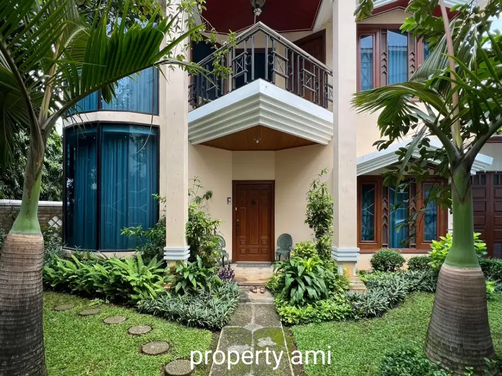 Jual rumah strategis dekat Senayan Kebayoran Jakarta Selatan