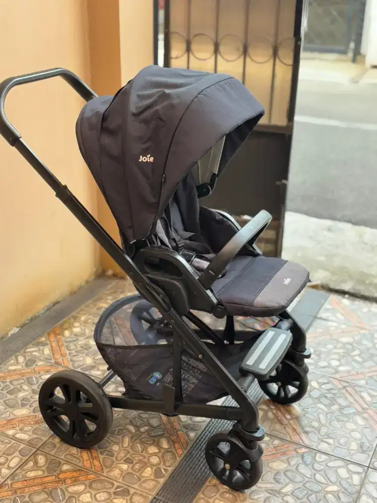 Preloved Stroller Joie Chrome