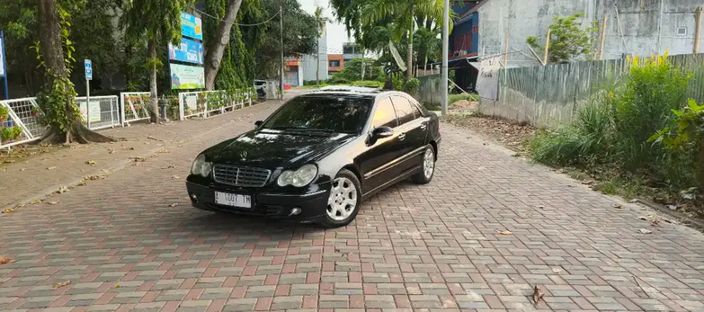 Mercedes Benz C240 W203