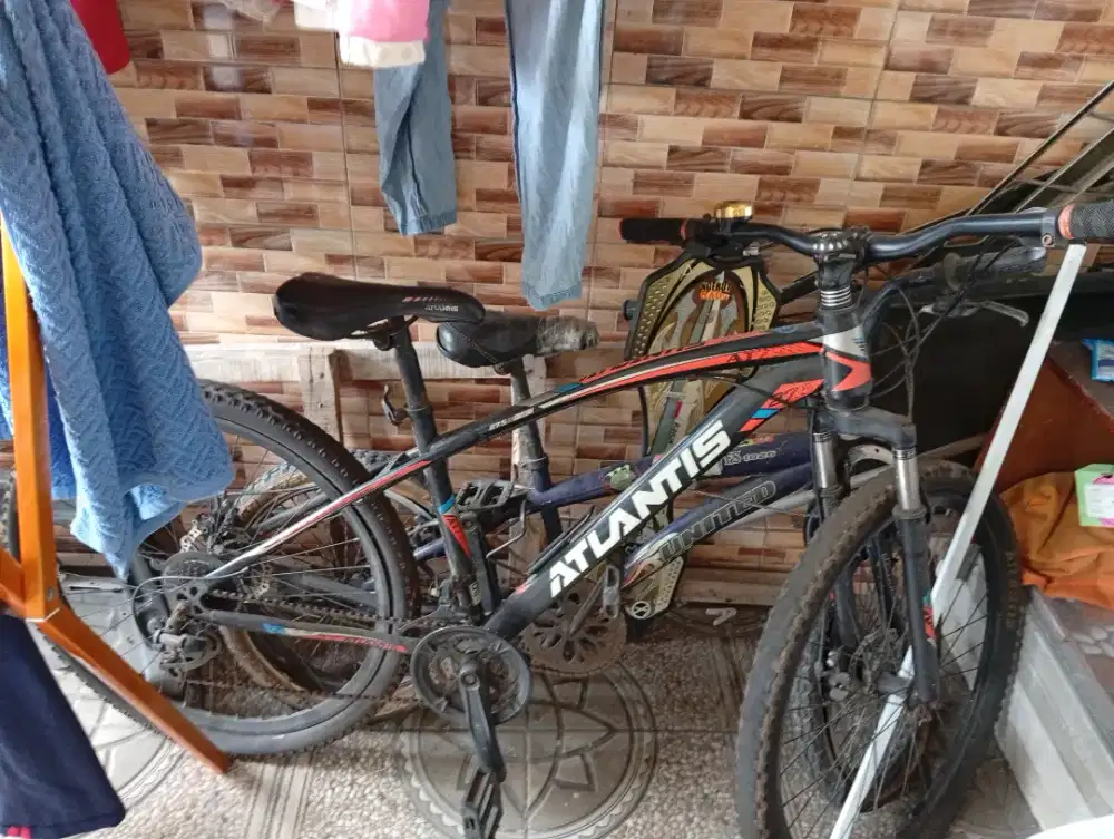 2 sepeda dewasa dan anak bekas kondisi layak pakai