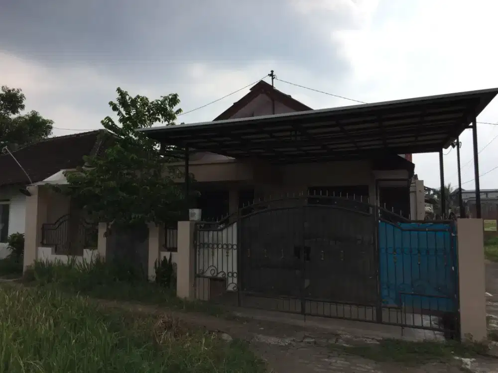 Disewakan/ Dijual rumah MeWah strategis kota Malang (nego)