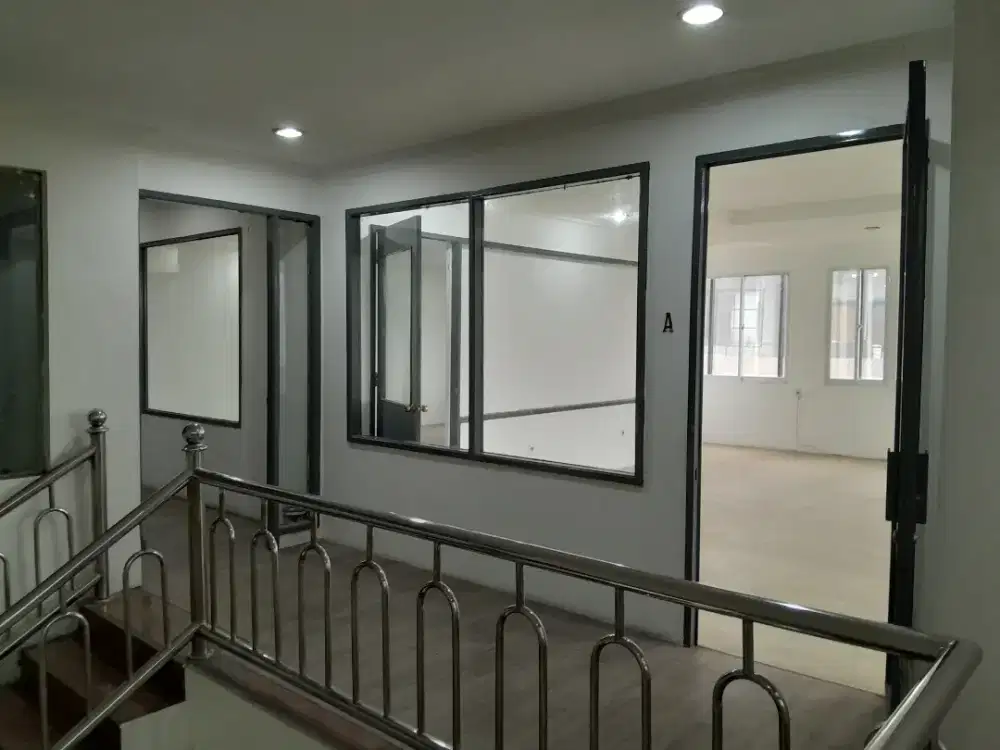 Sewa Cideng Ruang Kantor / Ruko, Jakarta Pusat