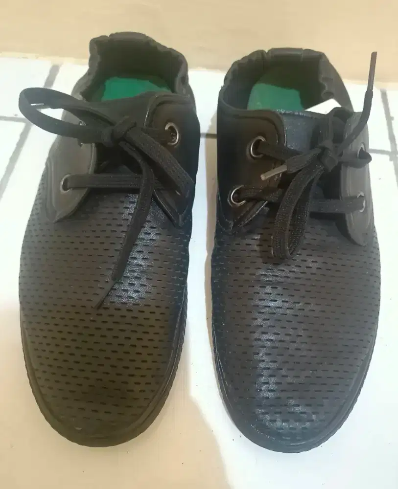 Sepatu kulit original Play Boy size 42 , autentic.