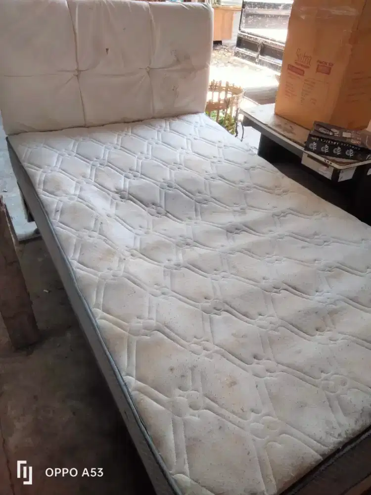 Kasur springbed
