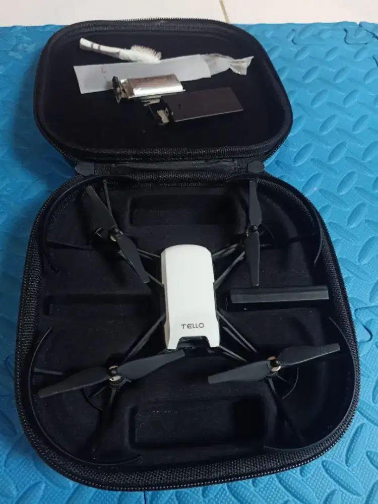 Dji ryze tello drone