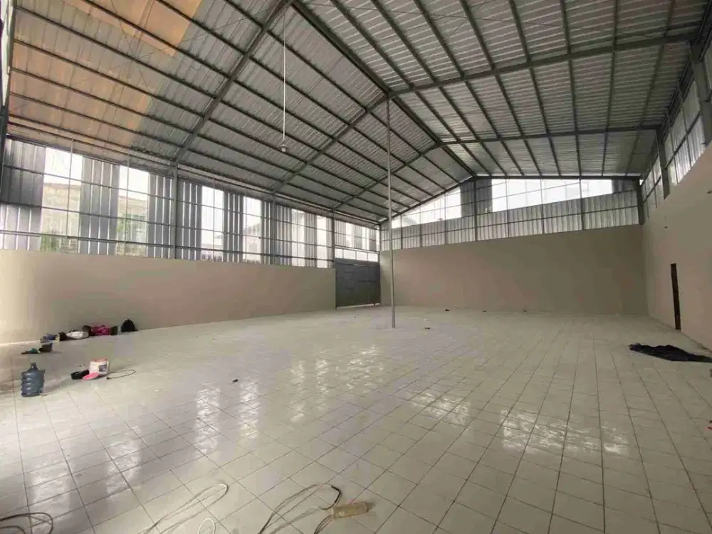 gudang bersih di mainroad moh toha dekat tol kota bandung