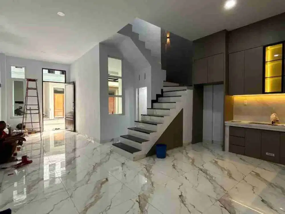 DIJUAL TOWNHOUSE JALAN PERJUANGAN KOMPLEK ICON ESTATE - DAERAH PANCING DEKAT MMTC