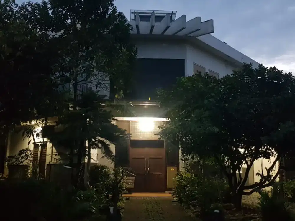 DISEWAKAN! RUMAH FORESTA FRESCO ARIA TIPE HOOK FURNISH DI PUSAT KOTA BSD DENGAN HARGA TERJANGKAU