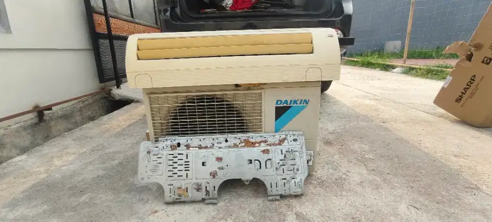 AC daikin 1/2 pk thailand