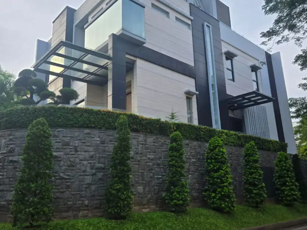 Dijual Rumah di PIK1 LT.17x25m Posisi Hook Sudah SHM Harga Nego