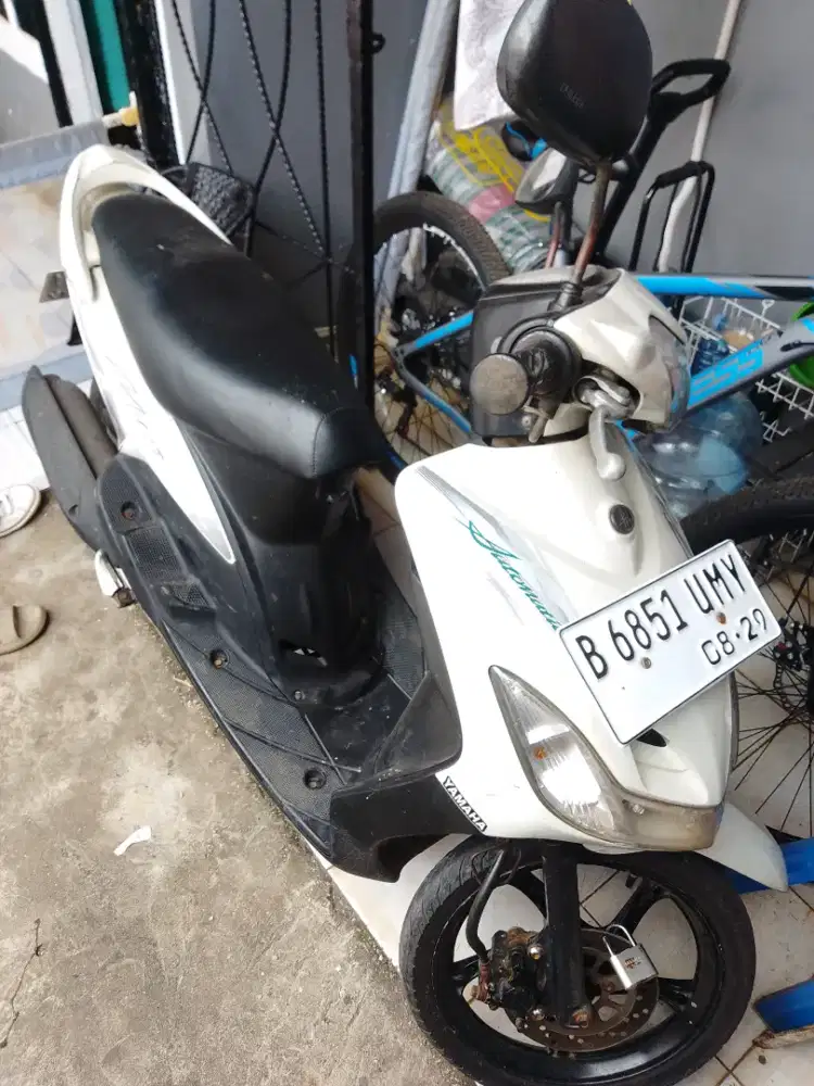 Di jual Yamaha Mio putih 2009