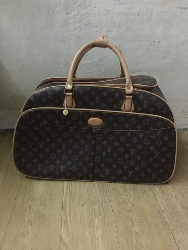 Koper Troley LVi Besar