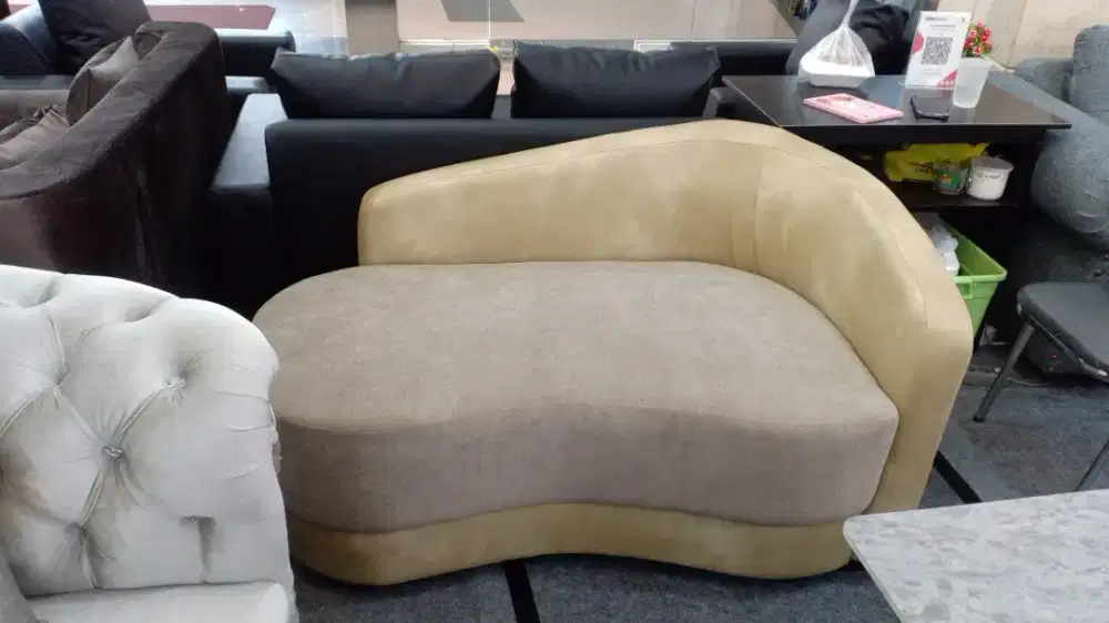 Sofa santai kecil