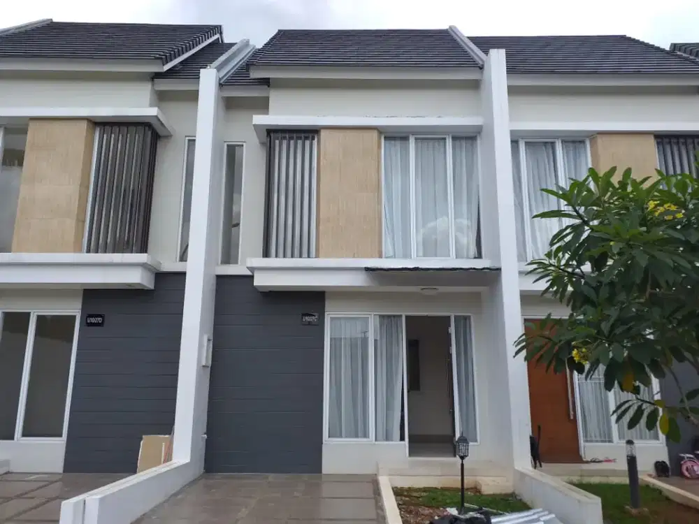 Di Jual Cepat RUMAH Strategis  BU di Citragrand