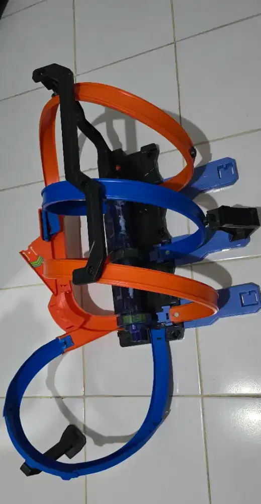 Hot Wheels Track Motorized