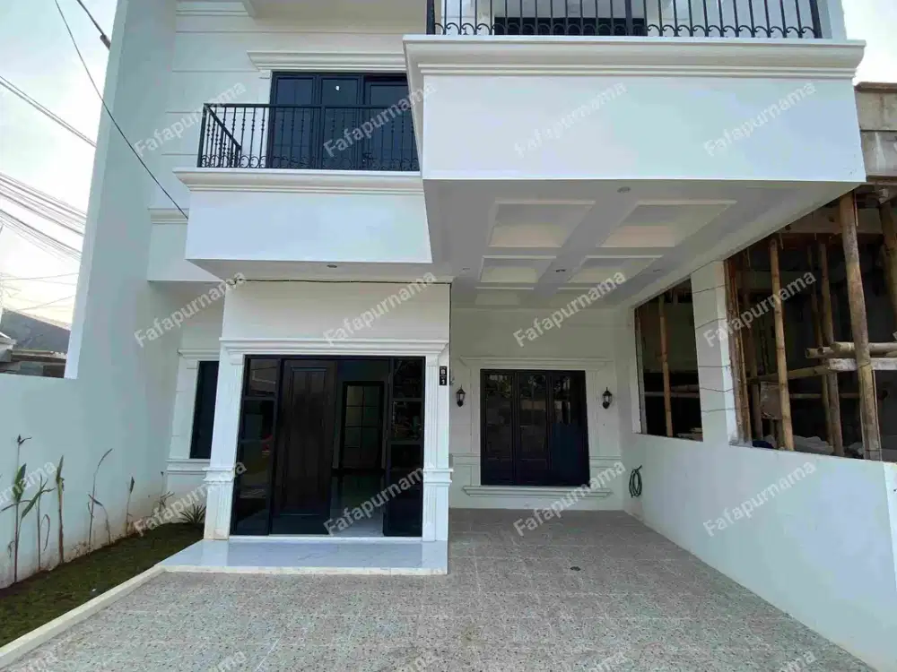 Hunian 2 lantai mewah 500 meter ke pintu tol desari depok