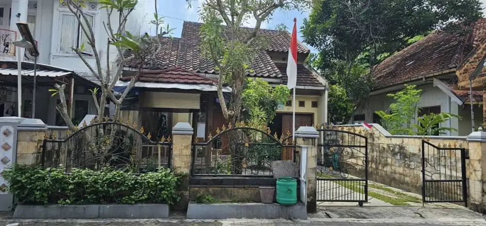 Rumah Tinggal Lokasi Strategis di Banteng Baru, Condongcatur, Depok, S