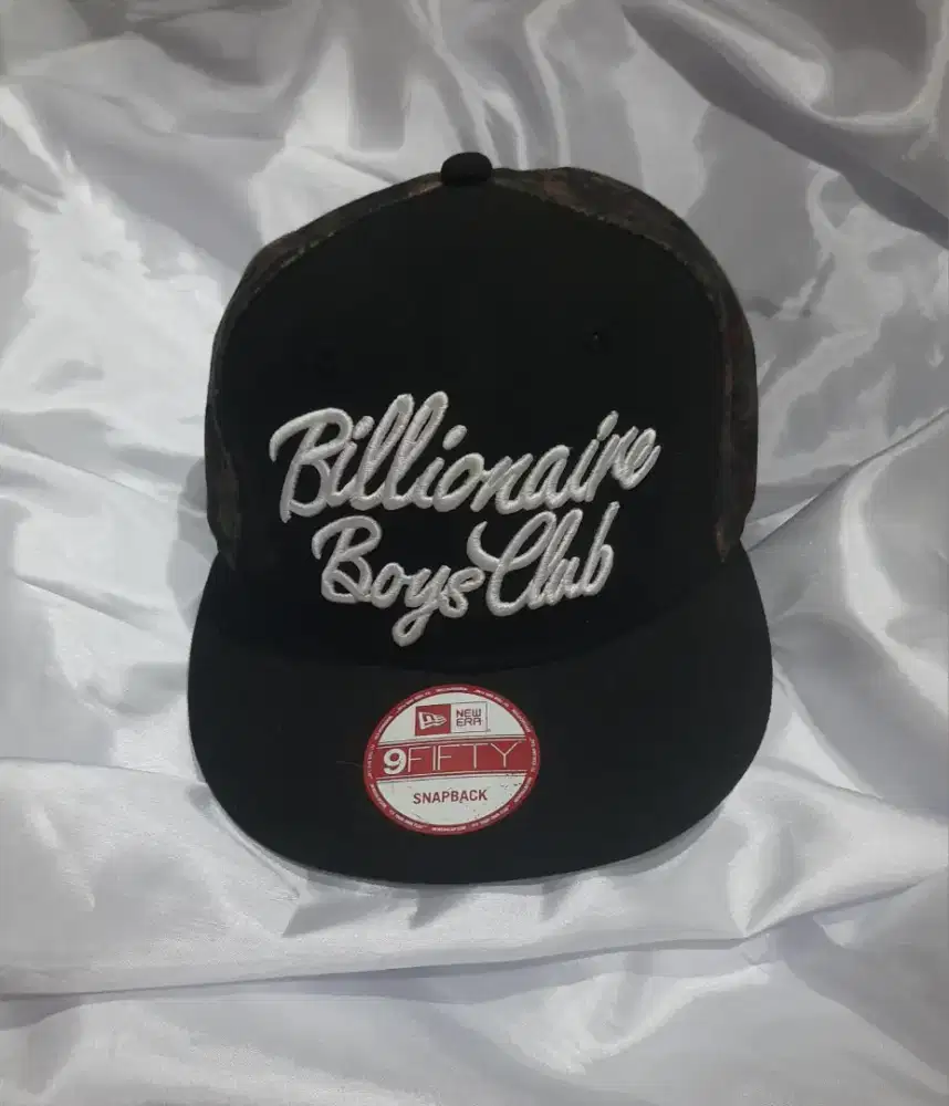 Topi new era billionaire boys club