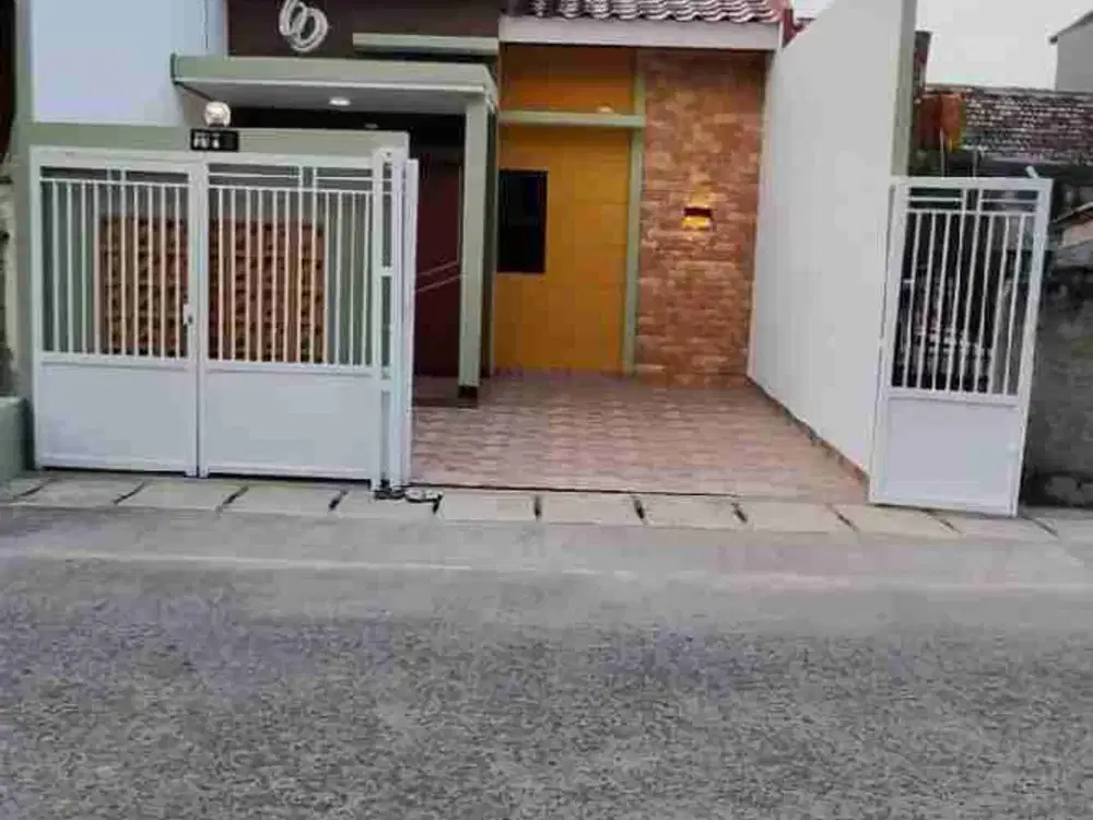 dijual Rumah 1 lantai dlm komplek Luas Tanah besar di pondok aren