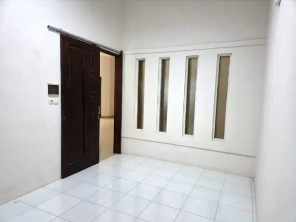 Jual Rumah Cantik di Singgasana Sayap cibaduyut