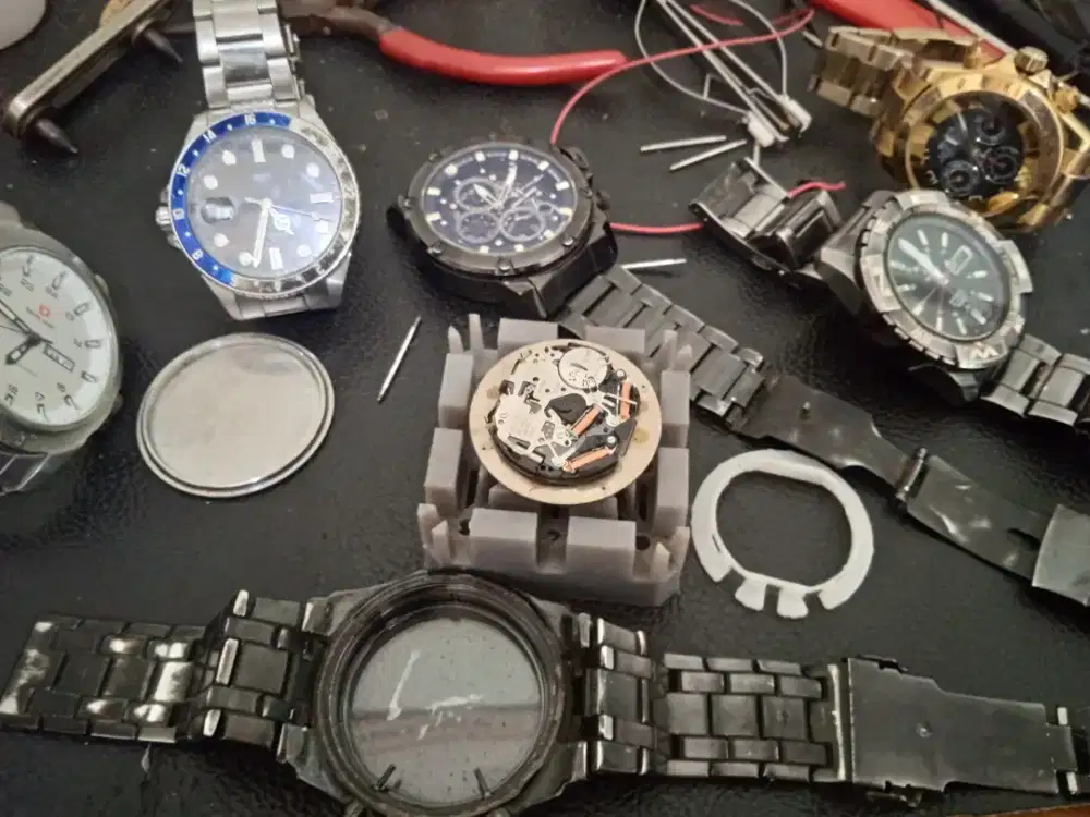 Service jam dan anekajam tangan