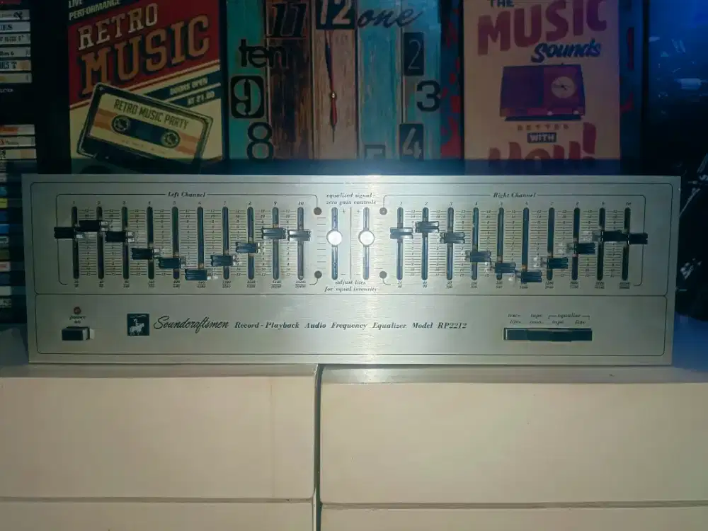 Equalizer USA SOUNDCRAFTSMEN Model RP2212