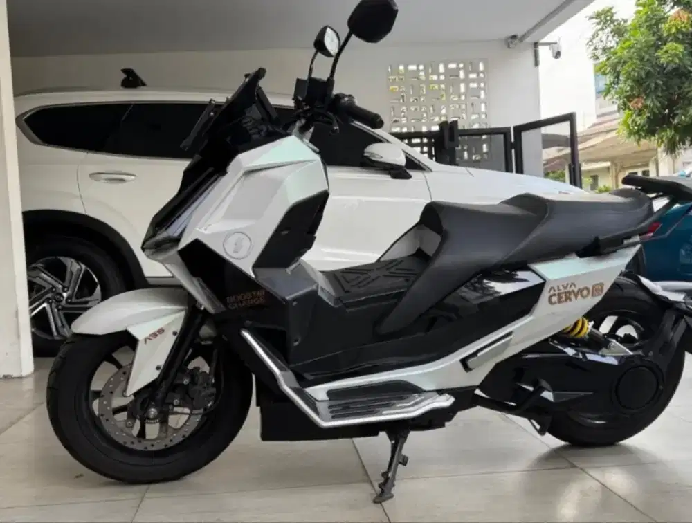 Alva motor listrik baru 6 bulan free dudukan belakang surat lengkap