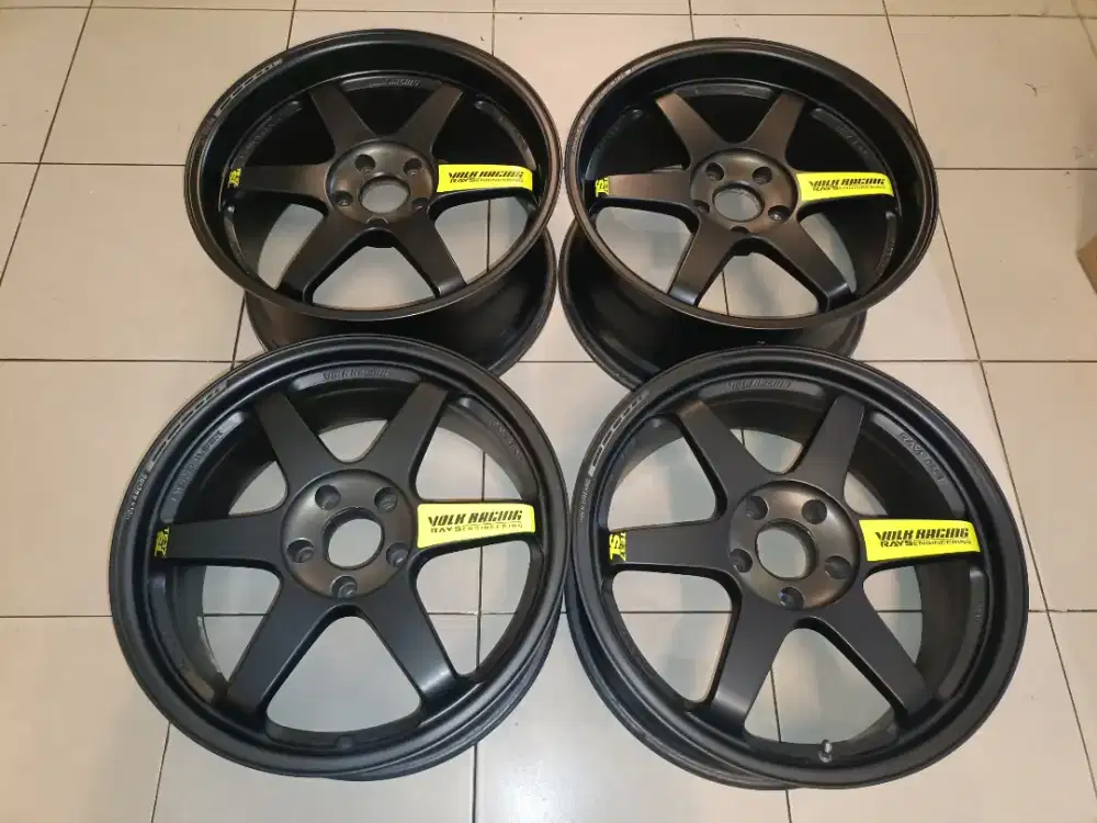 Original Rays TE37 BK II R19 H5x120