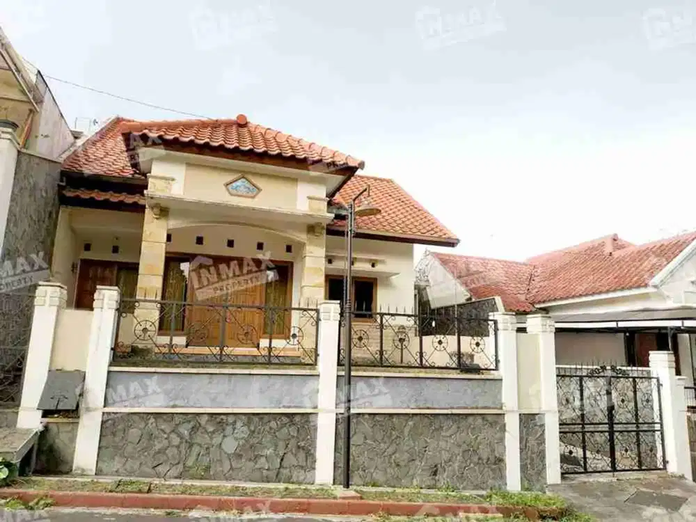 Rumah Puncak Dieng luas 204 m2, Semi Furnished, Terawat siap huni, dekat Sekolah My Little Island