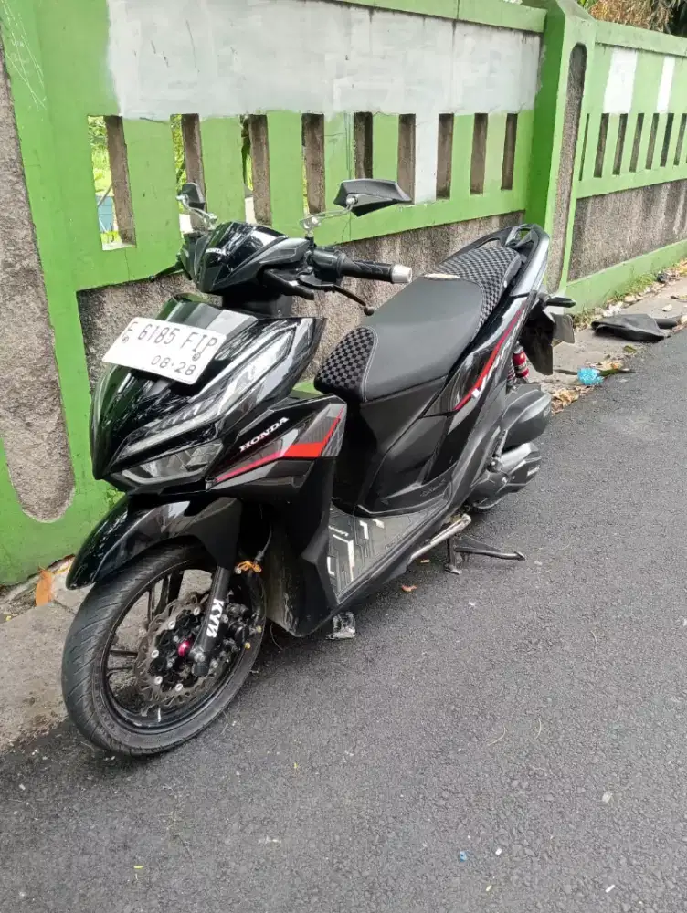 Vario 125 Cbs Gen 2 Hitam Glossy