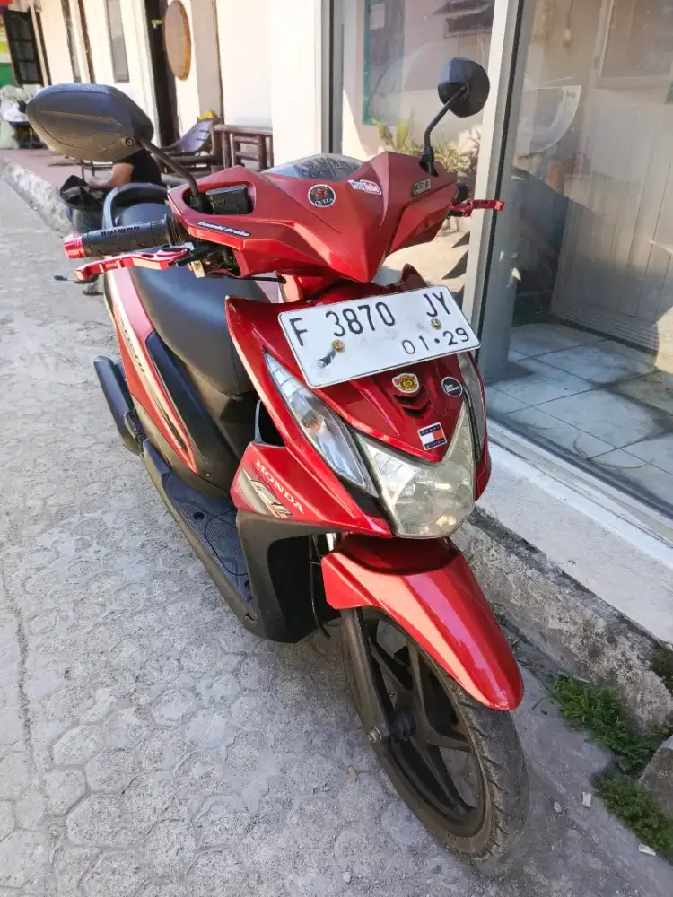 Beat FI merah thn 2014 pajak on siap pakai