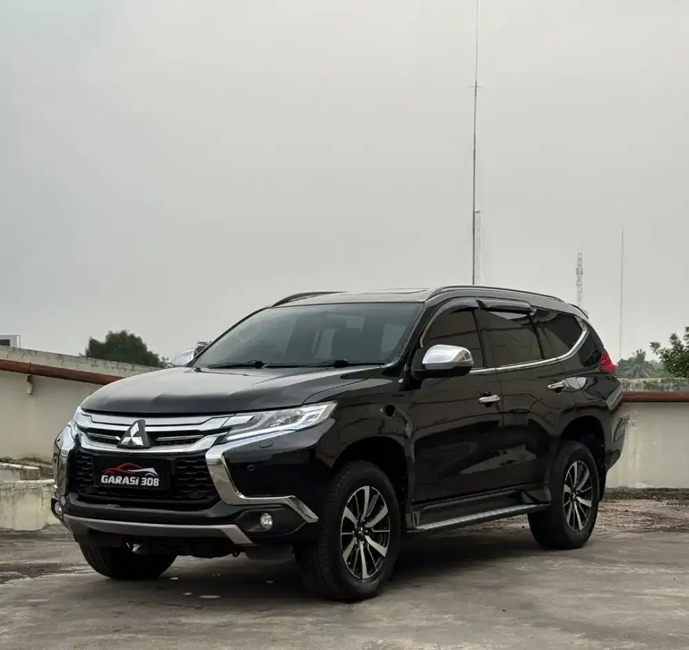 Mitsubishi Pajero Sport Dakar 2.4L 4x2 Tahun 2019 Warna Hitam KM 80rb