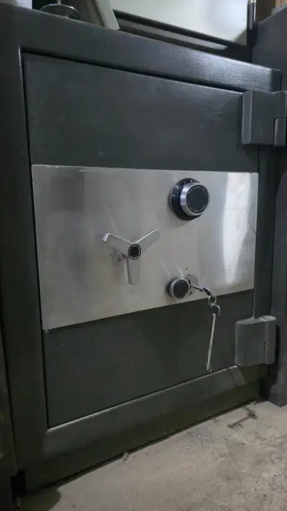 Brankas Mosler USA inch